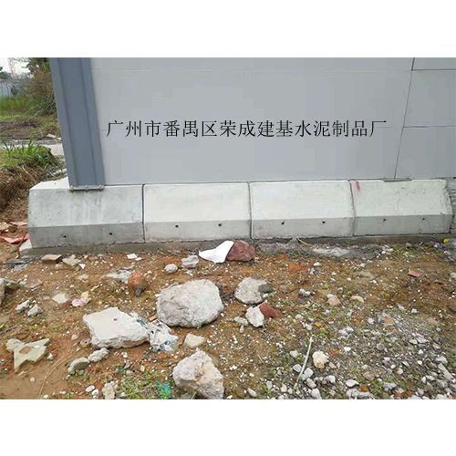 韶關(guān)優(yōu)質(zhì)水馬隔離墩供應(yīng)商精選 百墩實(shí)業(yè)——專業(yè)制造，品質(zhì)之選